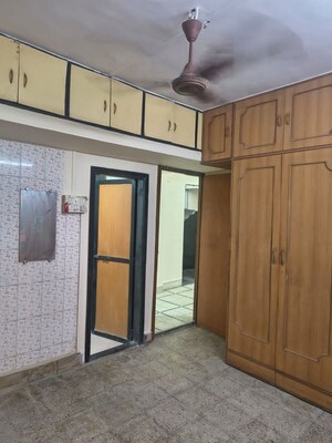 Room in 2 BHK Apartment at Panchratna CHS Kurla, Kurla East – for Rent