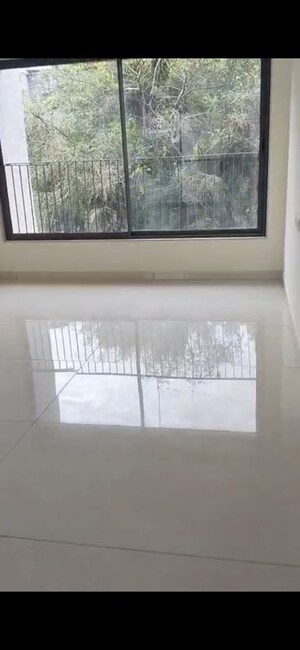 Room in 3 BHK Apartment at Arkade Eden, Malad East – for Rent