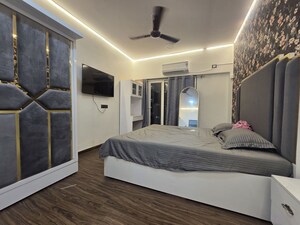 Bedroom in 3 BHK Apartment at Goregaon West – for Rent