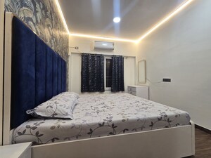 Bedroom in 3 BHK Apartment at Goregaon West – for Rent