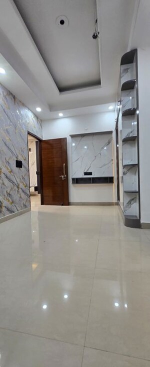 Kitchen in 3 BHK Builder Floor at Guru Nanak Enclave, Dhakoli – for Sale