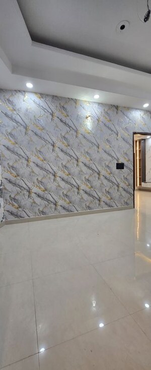 Room in 3 BHK Builder Floor at Guru Nanak Enclave, Dhakoli – for Sale