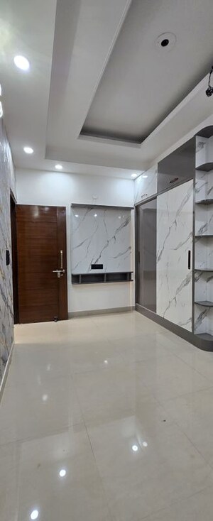 Room in 3 BHK Builder Floor at Guru Nanak Enclave, Dhakoli – for Sale