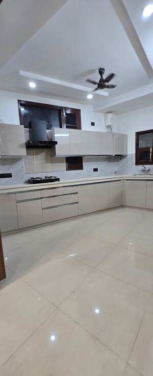 Kitchen in 3 BHK Builder Floor at Guru Nanak Enclave, Dhakoli – for Sale