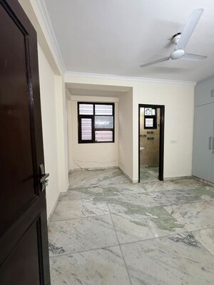 Room in 2 BHK Builder Floor at Malviya Nagar – for Rent