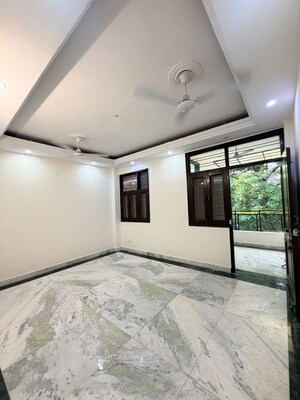 Room in 2 BHK Builder Floor at Malviya Nagar – for Rent