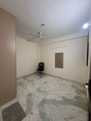 Room in 2 BHK Builder Floor at Malviya Nagar – for Rent