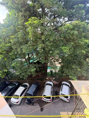 2 BHK Builder Floor – Garden View at Malviya Nagar - for Rent