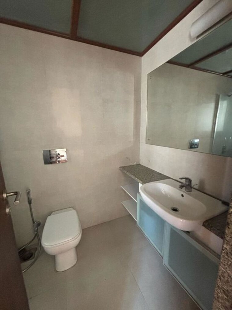Bathroom, lunkad-sky-vie 3.5 Bedroom 2000 Sq.Ft. Apartment In Viman Nagar Pune 10667412