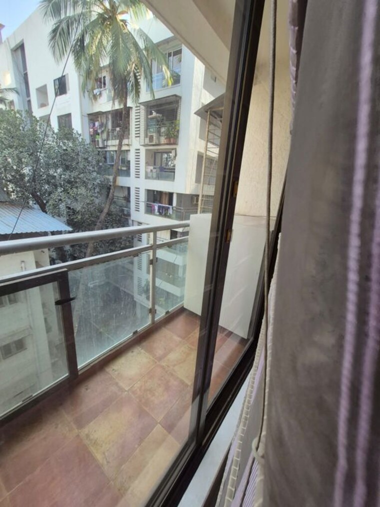 Balcony, hdil-metropolis-residences 2 Bedroom 1429 Sq.Ft. Apartment In Andheri West Mumbai 10667402