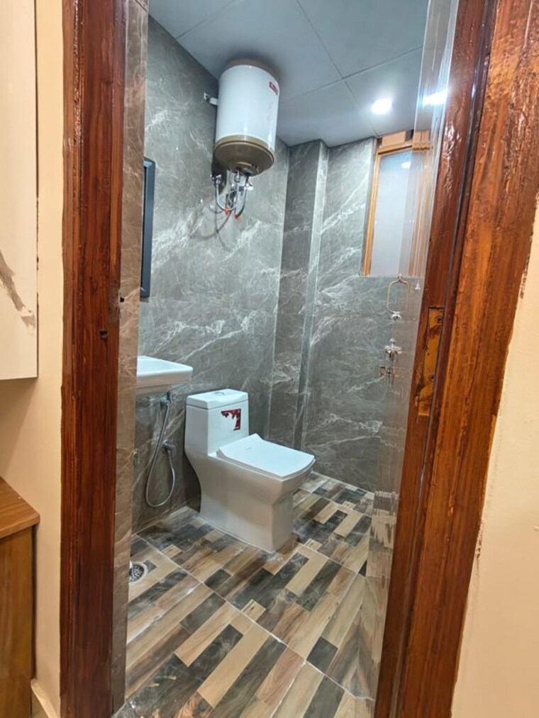 Bathroom, sector 41 1 RK 180 Sq.Ft. Builder Floor In Sector 41 Gurgaon 10667429