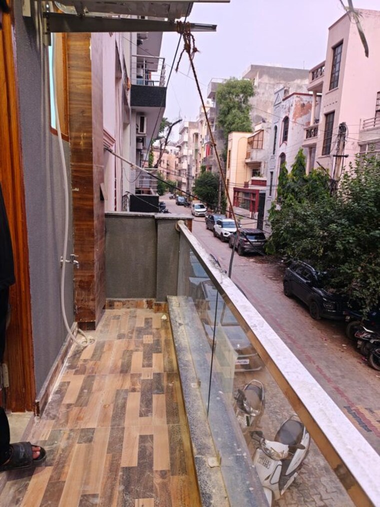 Balcony, sector 40 1 RK 190 Sq.Ft. Builder Floor In Sector 40 Gurgaon 10667441
