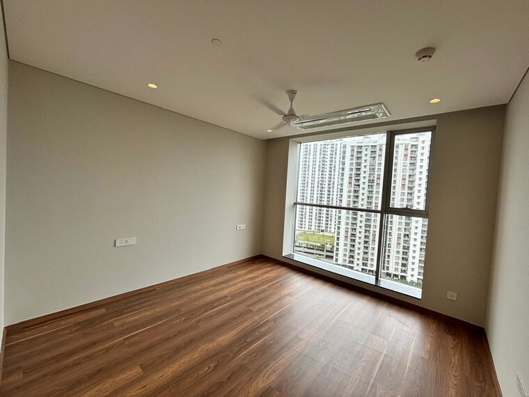 Master Bedroom, panchshil-towers 3.5 Bedroom 2200 Sq.Ft. Apartment In Kharadi Pune 10667433