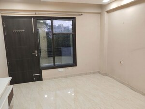3 BHK Builder Floor For Rent in Sector 57