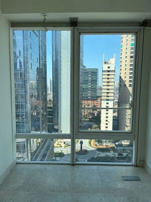 Bedroom in 4 BHK Apartment at Indiabulls Blu, Worli – for Rent