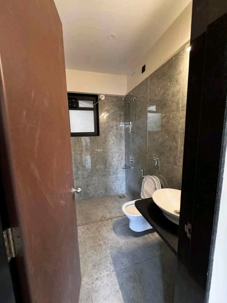 Bathroom, vtp-sierra 3 Bedroom 1204 Sq.Ft. Apartment In Baner Pune 10667468