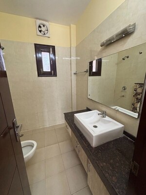 Bathroom in 1 BHK Builder Floor at Sector 57 – for Rent