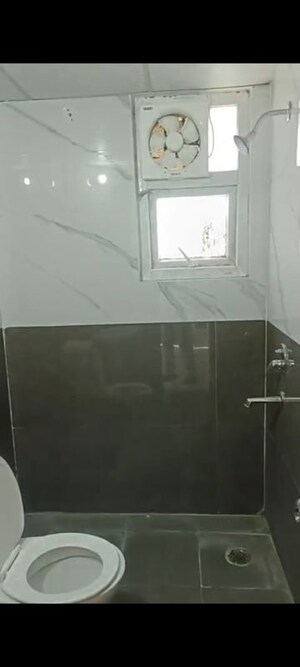 Furnished Amenities in 3 BHK Apartment at Vasu Fortune Residency Phase II, Raj Nagar Extension – for Rent