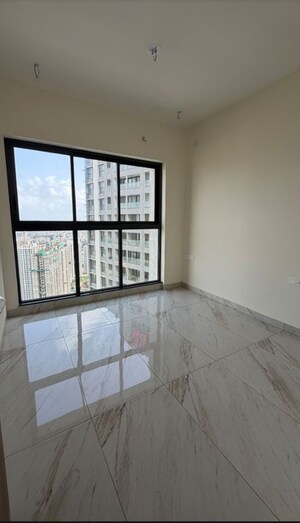 Room in 3 BHK Apartment at Raymond The Address, Pokhran Road No Two – for Rent