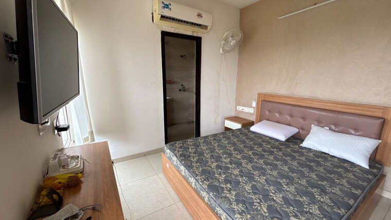 Bedroom, ajnara-daffodil 1 Bedroom 595 Sq.Ft. Apartment In Sector 137 Noida 10667501