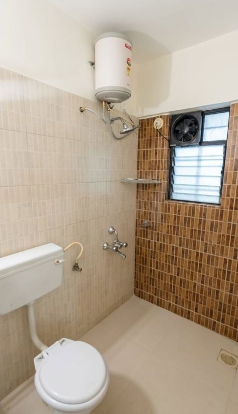 Bathroom, multicon-periwinkle 4 Bedroom 4000 Sq.Ft. Villa In Baner Pune 10667516