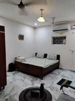 1 Rk  400 Sq.Ft. Builder Floor in Sector 22B