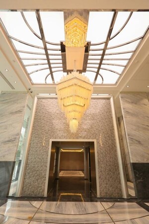 Staircase in 4 BHK Apartment at Indiabulls Blu, Worli – for Rent