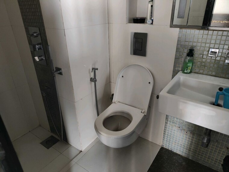 Bathroom, lodha-new-cuffe-parade 3 Bedroom 1309 Sq.Ft. Apartment In Wadala Mumbai 10667551