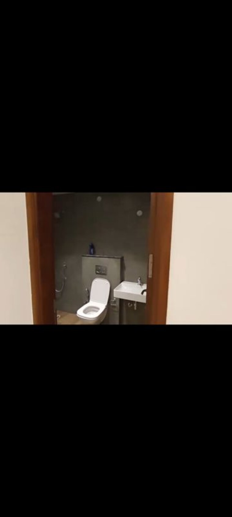 Bathroom, malwa-escon-primera 3 Bedroom 1550 Sq.Ft. Apartment In International Airport Road Zirakpur 10667605
