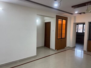 Room in 3.5 BHK Apartment at Kompally – for Rent