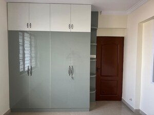 Room in 3.5 BHK Apartment at Kompally – for Rent