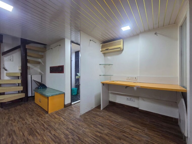 Bathroom, goregaon east Commercial Office Space 400 Sq.Ft. In Goregaon East Mumbai 10667638