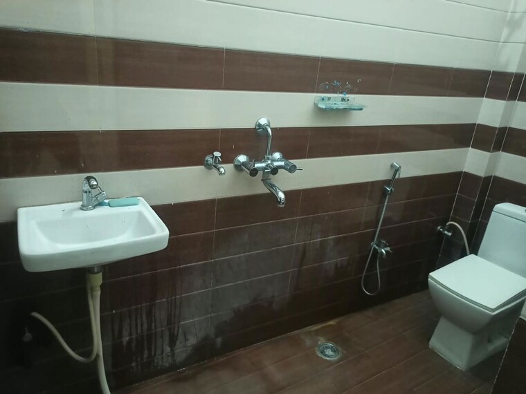 Bathroom, matiyari 2 Bedroom 1450 Sq.Ft. Independent House In Matiyari Lucknow 10667659