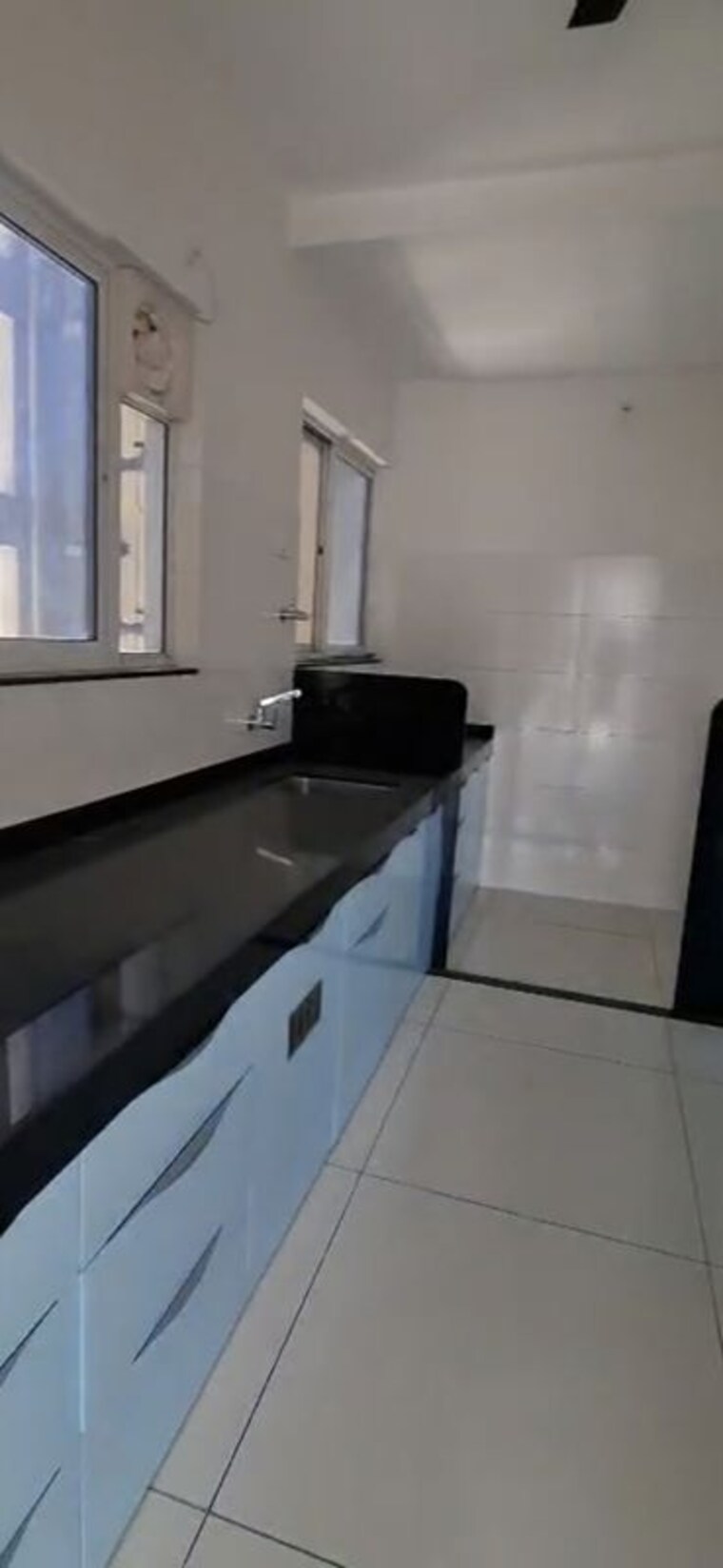 Kitchen, yashwin-supernova 3 Bedroom 940 Sq.Ft. Apartment In Wakad Pune 10667682