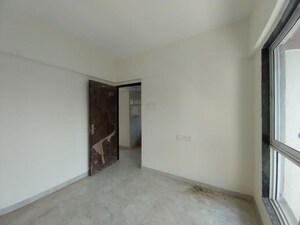 Room in 2 BHK Apartment at Sheth Auris Bliss, Malad West – for Rent