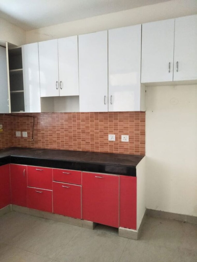 Kitchen, eldeco-mystic-greens 3 Bedroom 1731 Sq.Ft. Apartment In Omicron I Greater Noida Greater Noida 10521420