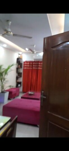 4 BHK +Builder Floor For Rent in Bptp Park Floors ii
