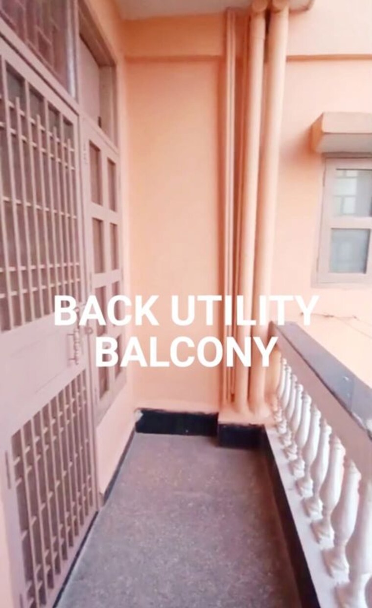 Balcony, empire-floors 3 Bedroom 160 Sq.Yd. Builder Floor In Sector 57 Gurgaon 10667692