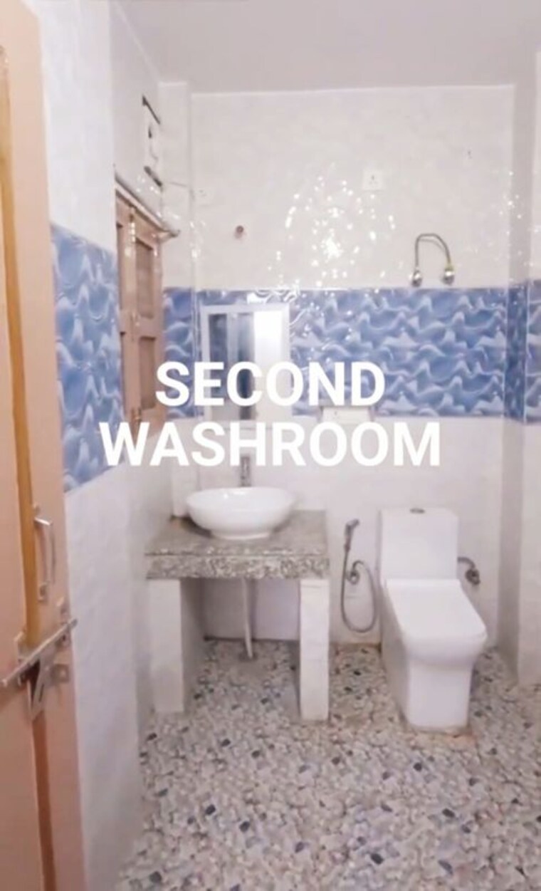 Bathroom, empire-floors 3 Bedroom 160 Sq.Yd. Builder Floor In Sector 57 Gurgaon 10667692