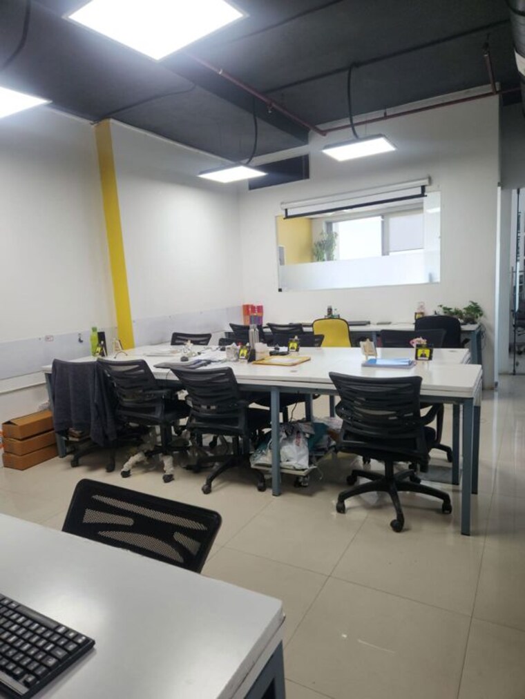Team Area, lodha-supremus-powai Commercial Office Space 1400 Sq.Ft. In Powai Mumbai 10667699