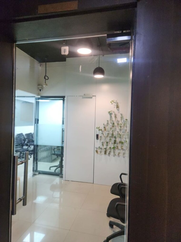 Team Area, lodha-supremus-powai Commercial Office Space 1400 Sq.Ft. In Powai Mumbai 10667699