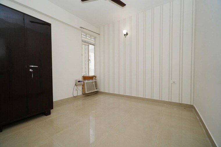 Room, suncity-avenue-102 2 Bedroom 725 Sq.Ft. Apartment In Sector 102 Gurgaon 10665941
