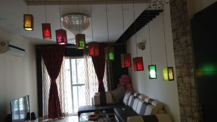 Team Area, unitech-south-city-ii 3 Bedroom 2100 Sq.Ft. Builder Floor In Sector 50 Gurgaon 10667727