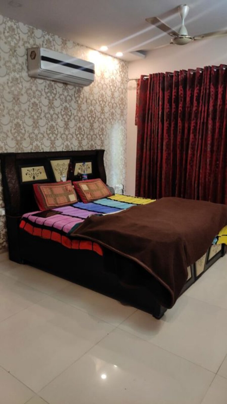 Bedroom, unitech-south-city-ii 3 Bedroom 2100 Sq.Ft. Builder Floor In Sector 50 Gurgaon 10667727