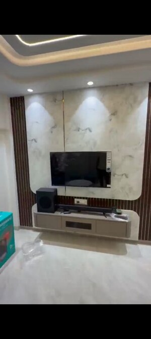 Furnished Amenities in 1 BHK Apartment at Cyrilyn, Santacruz West – for Rent