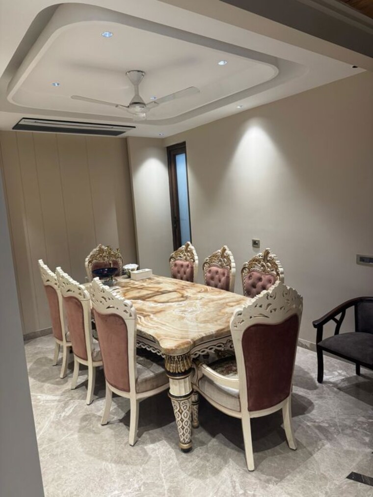 Nearby, greater kailash ii 4 Bedroom 300 Sq.Yd. Builder Floor In Greater Kailash ii Delhi 10416416