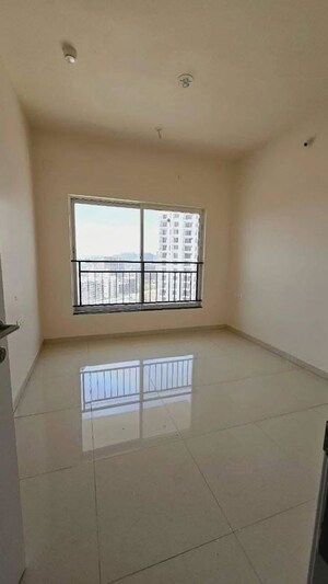 Room in 2 BHK Apartment at Godrej Rejuve, Mundhwa – for Rent