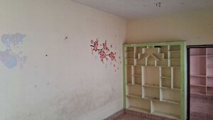 Room in 6+ BHK Independent House at Haripuram – for Sale
