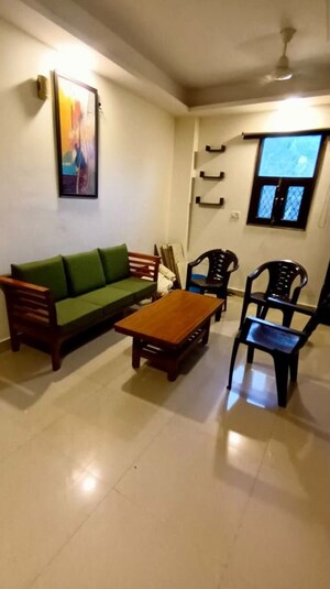 2 BHK Builder Floor For Rent in Chattarpur