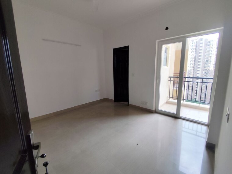 Room, paramount-floraville 3.5 Bedroom 1685 Sq.Ft. Apartment In Sector 137 Noida 10667798